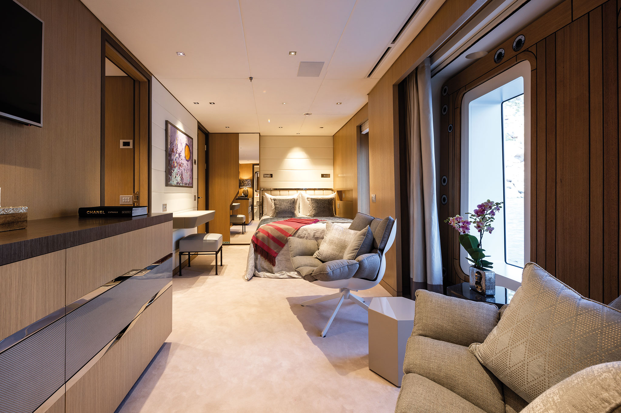Benetti-FB276-MY-Metis-Interiors-Jeff-Brown-(4)-yachts-france-173